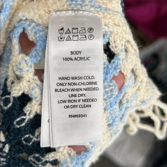 House Of Harlow 1960 Blue and Cream Crochet Fringe Sweater Shrug Coverup
One Siz - Picture 8 of 9